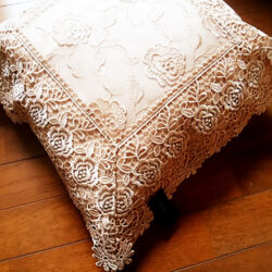 アン・ロゼ【Angelia Rosetta】レース刺繍クッションカバー